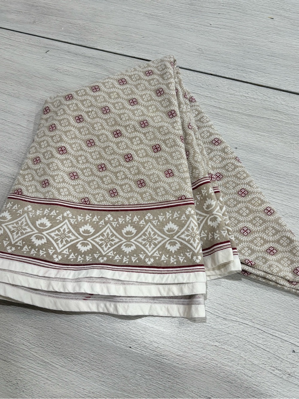 WILLIAMS SONOMA Beige White Maroon Ethnic Geometric Print Tablecloth 72” Round.